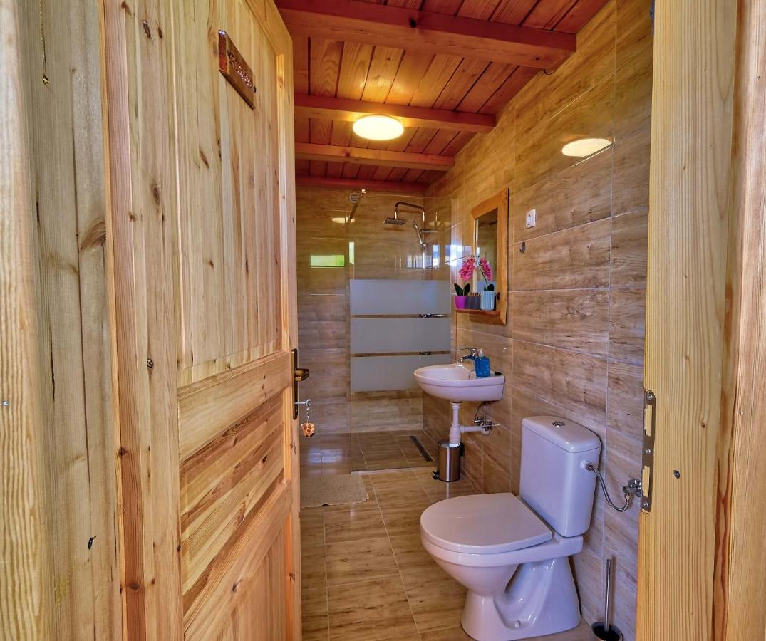 Vitanje Glamping Brodej酒店 外观 照片