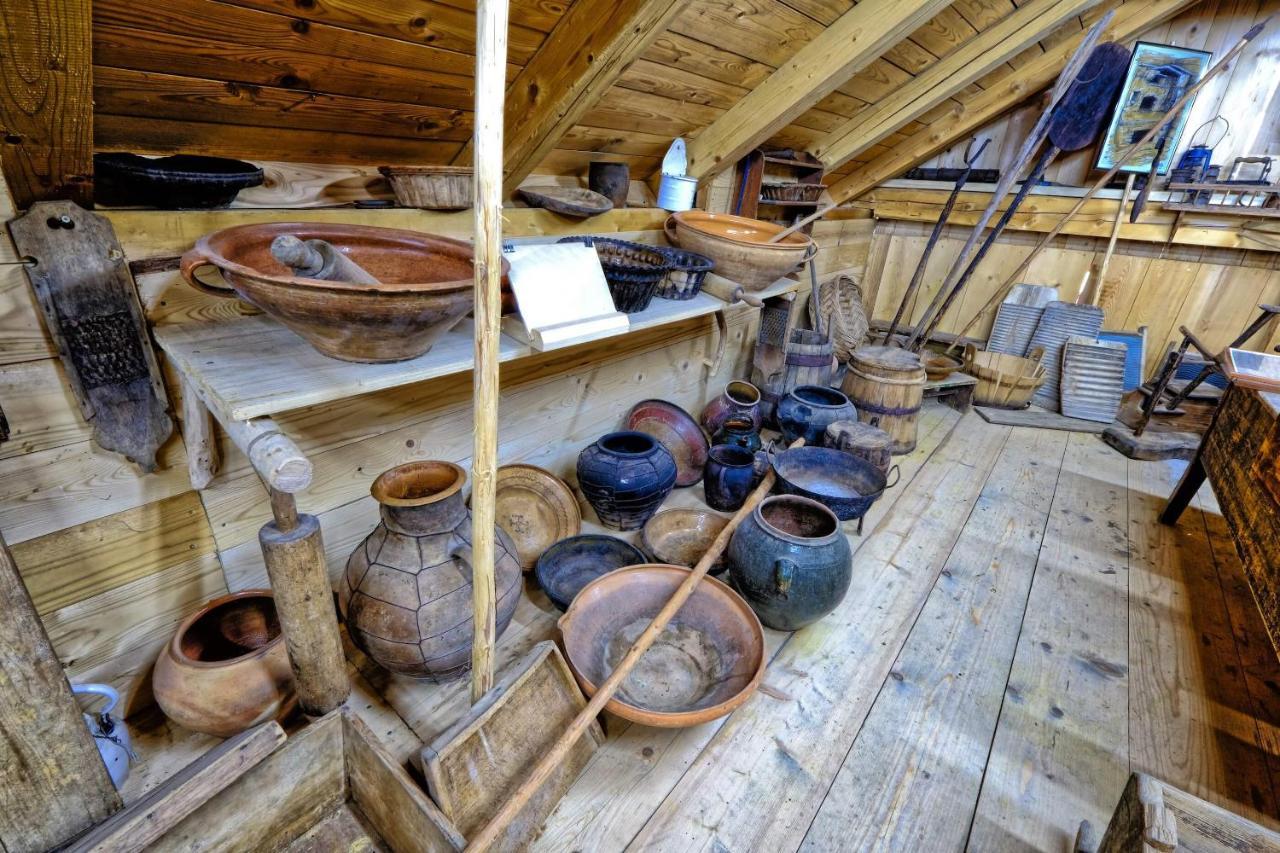 Vitanje Glamping Brodej酒店 外观 照片
